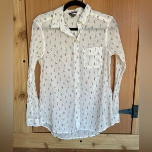 Eddie Bauer, women’s small White Patterned Button-Up Shirt